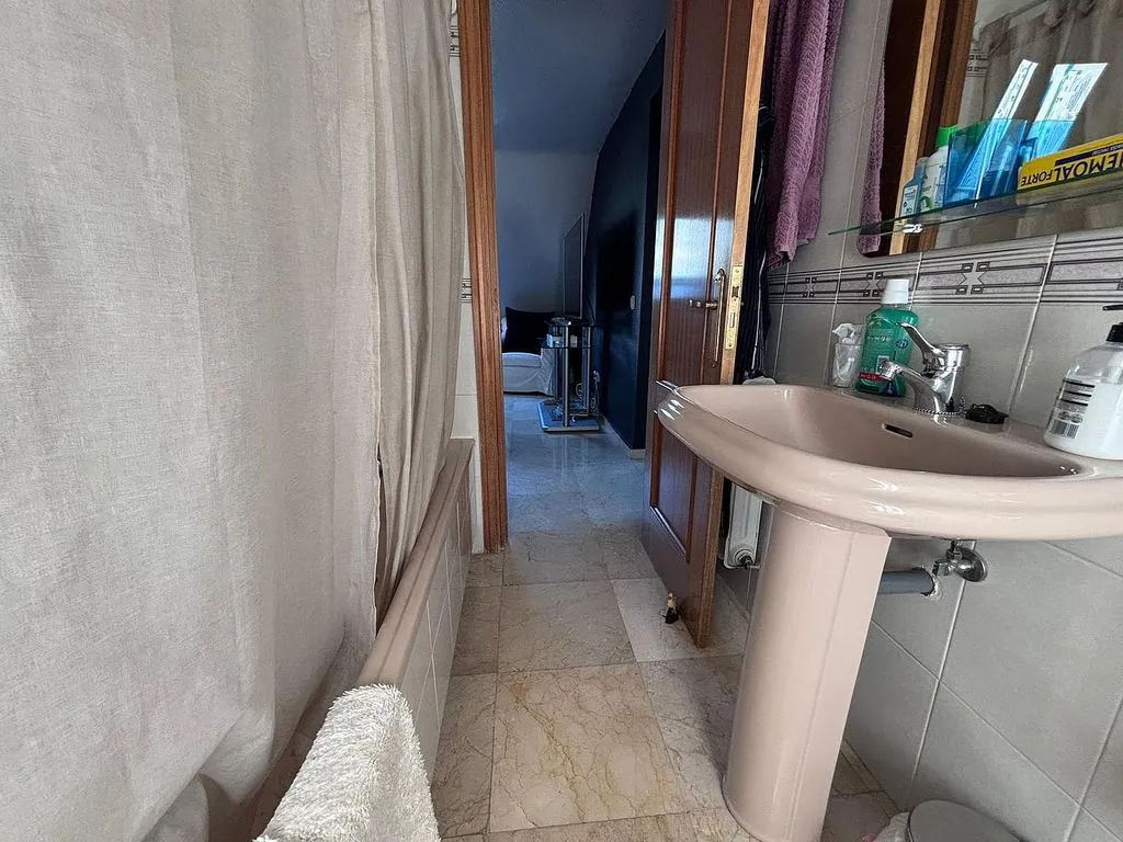 Bathrooms - Chalet with Pool and Terrace in El Boalo