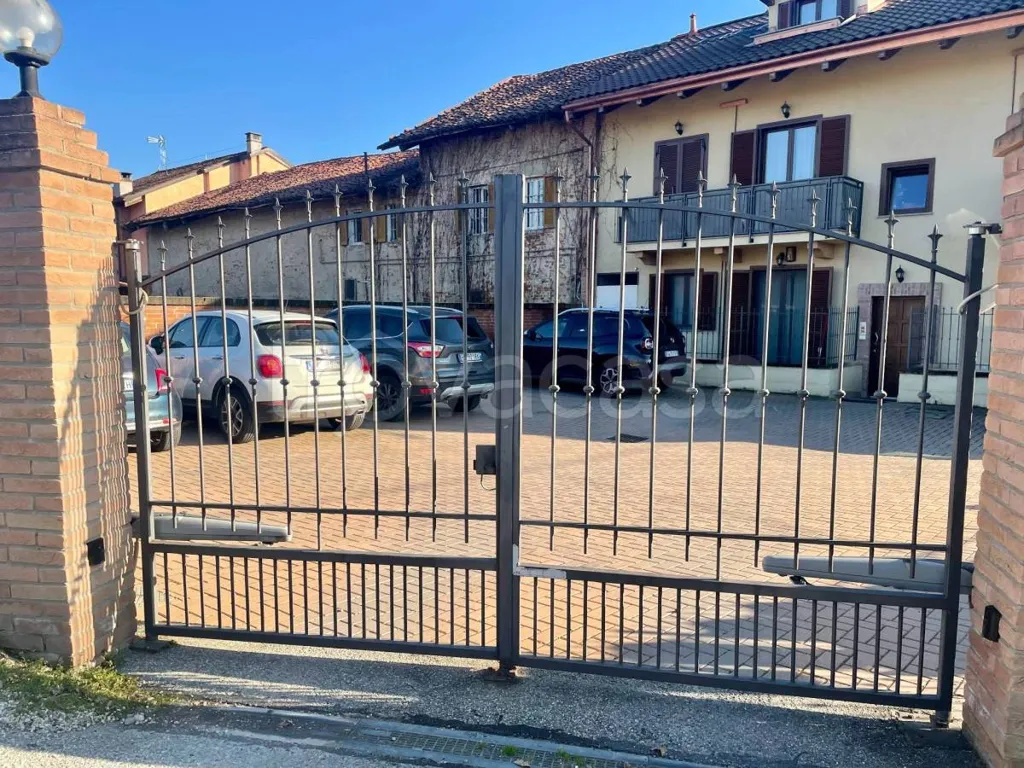 Extérieur - Modern Apartment with Balcony in Trofarello