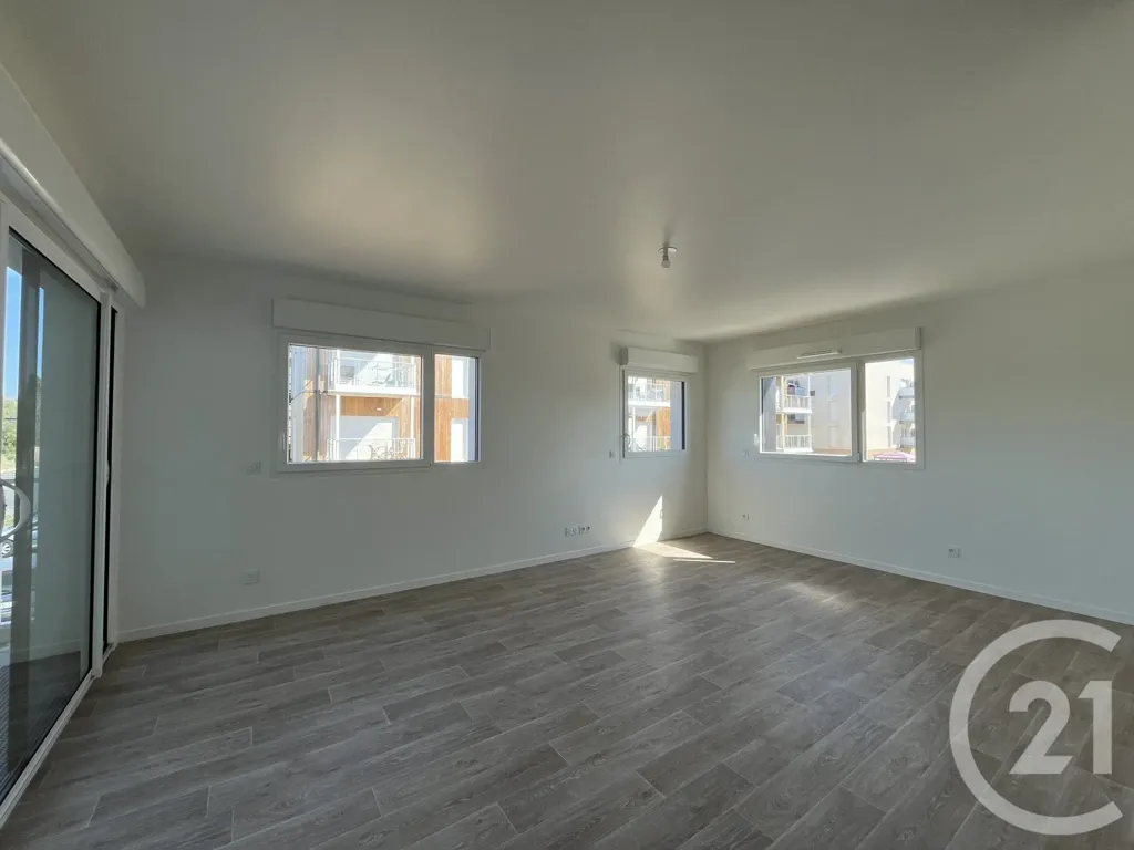 Elutuba - New T3 Apartment with Balcony in Laval
