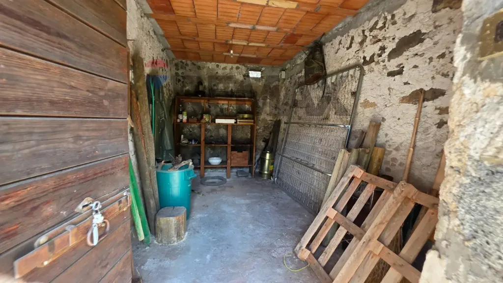 Utility Room - Trilocale with Garden in Darzo