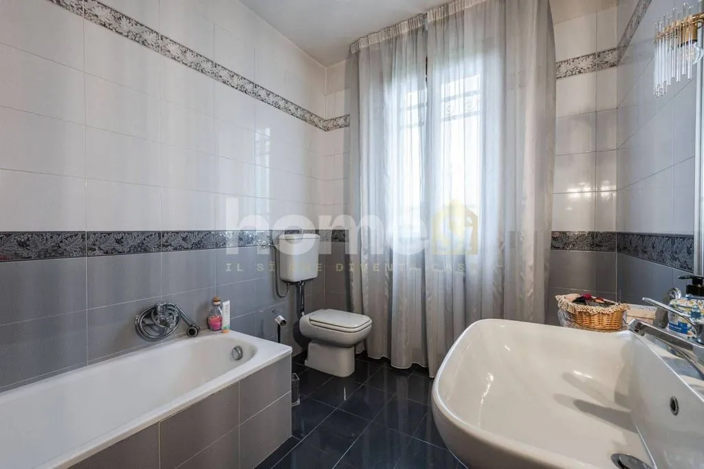 Vannitoad - Luxury Villa with Garden in Modena