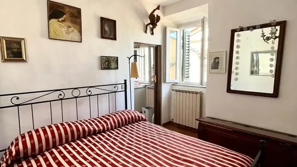 Chambres - Characterful Flat with Views in Florence