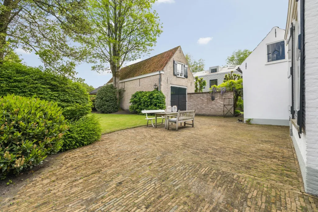 Garden - Monumental Villa with Historical Charm in Breda
