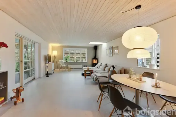 Söögituba - Modernised Villa with Garden in Sæby