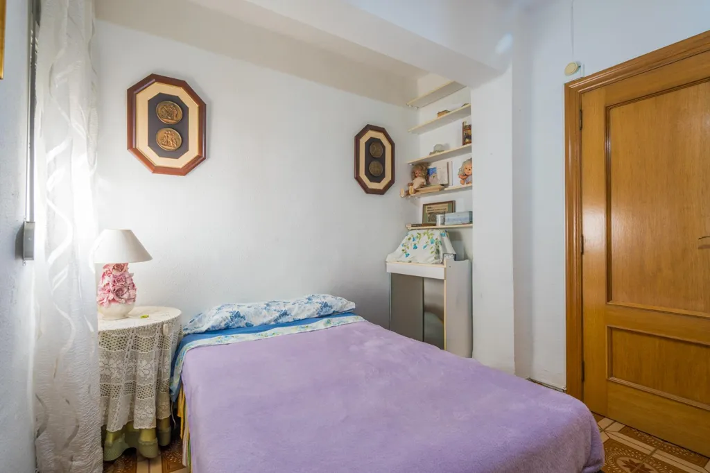 Chambres - Apartment with Pool in Els Orriols, Valencia