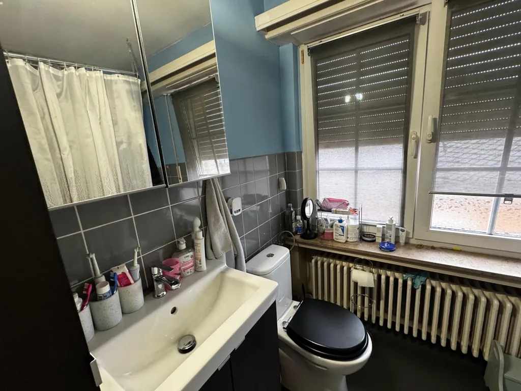 Badezimmer - Semi-Detachiertes Haus mit Terrasse in Dudelange