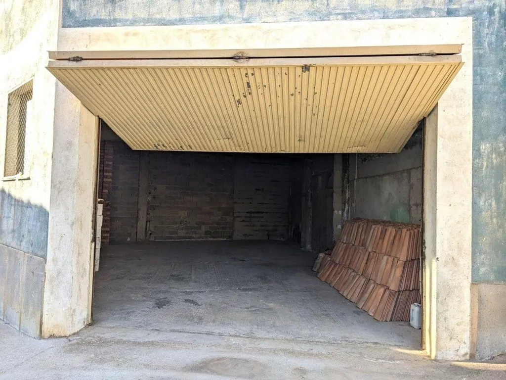 Garage - Detached House with Terrace in Salas Altas