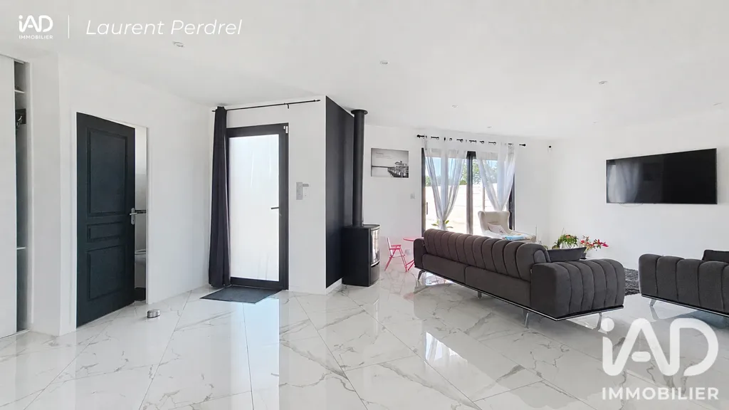 Soggiorno - Contemporary House with Pool in Allaire
