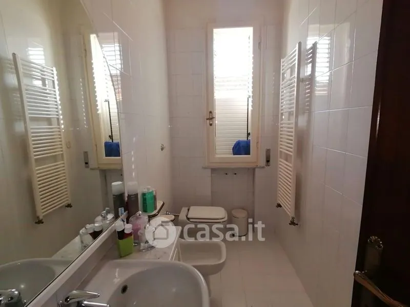 Bathrooms - Rustic Villa with Garden in Castelfranco di Sotto