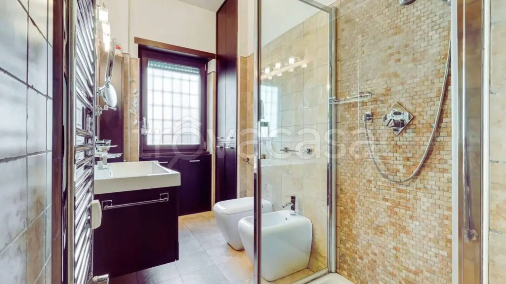 Salles de bain - Bungalow with Balcony in Torino
