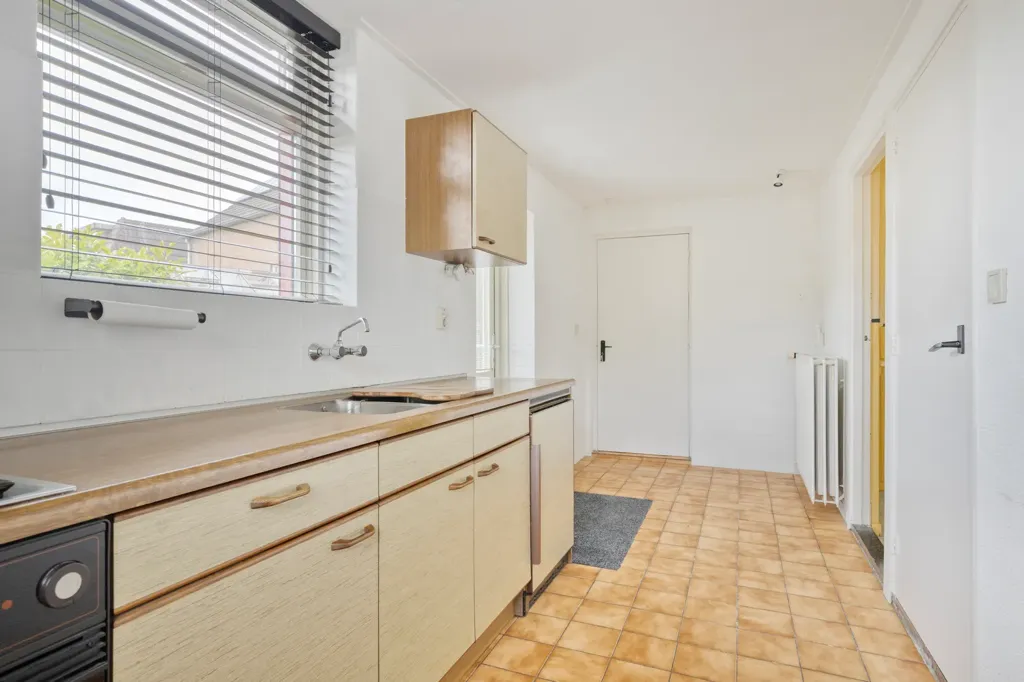 5-room house in Nieuw-vossemeer