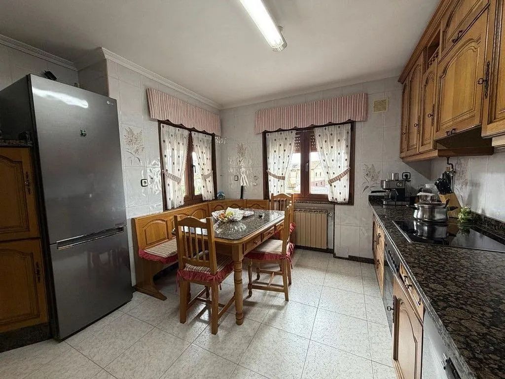 Köök - Chalet with Garage in Balbona, Asturias