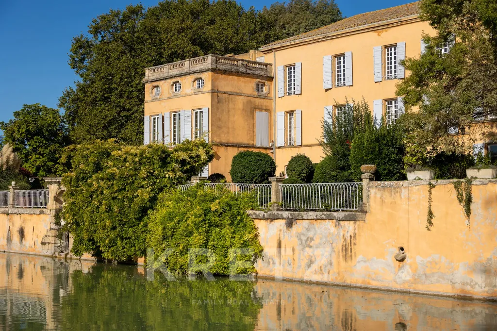 Välivaade - 18th-Century Bastide with Parkland in Aix-en-Provence