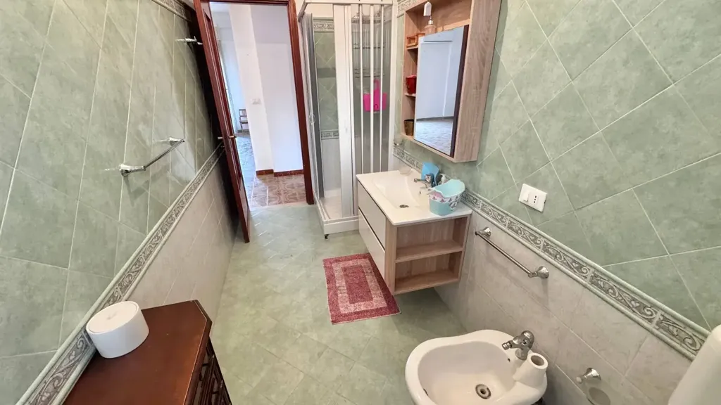 Vannitoad - 3-Bedroom Apartment with Balcony in Palermo