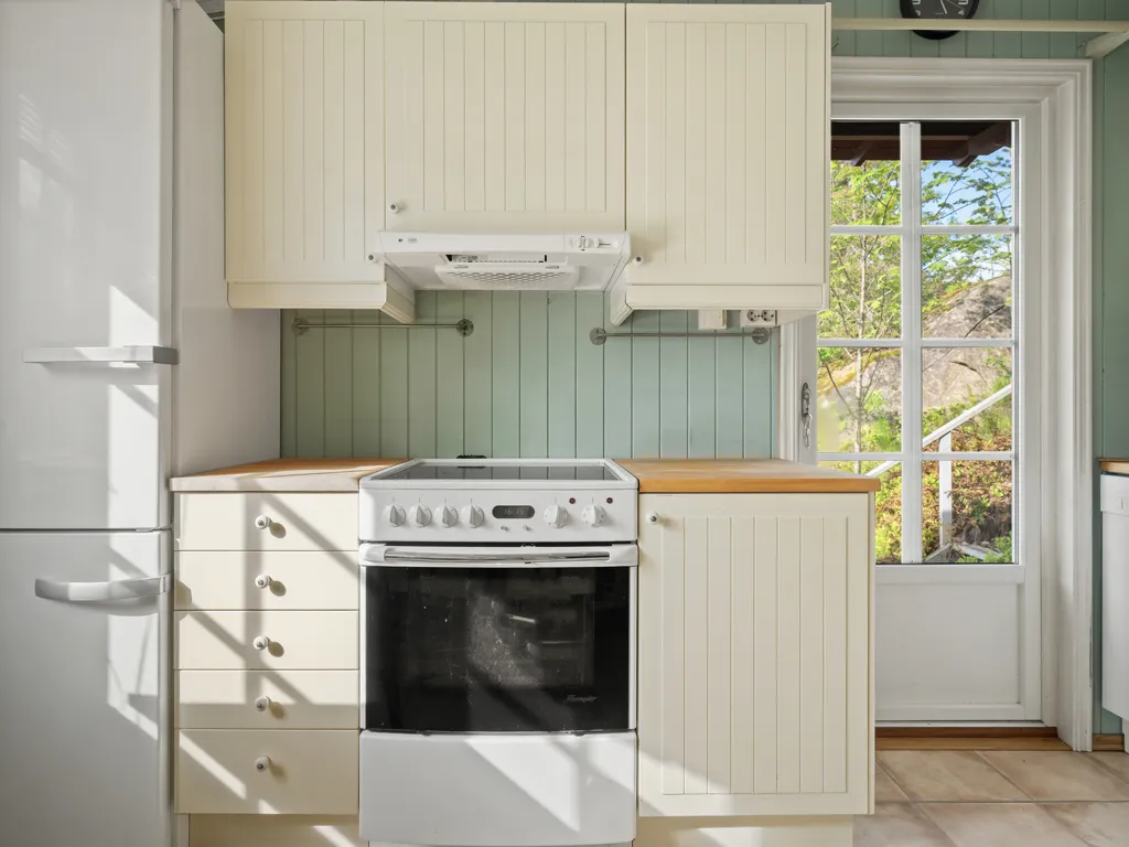 Köök - Charming Detached House with Garden in Kråkerøy