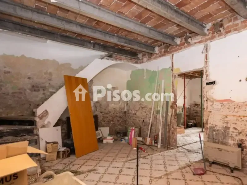 Stanze - Chalet with Urban Potential in Gavà