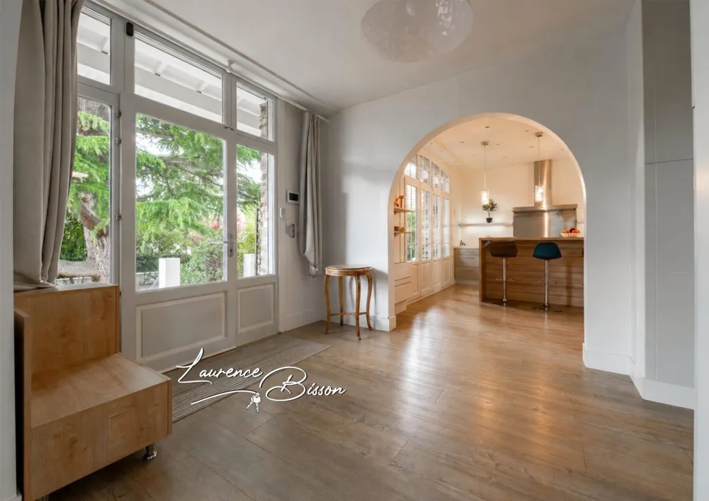 10-room house in Le Raincy