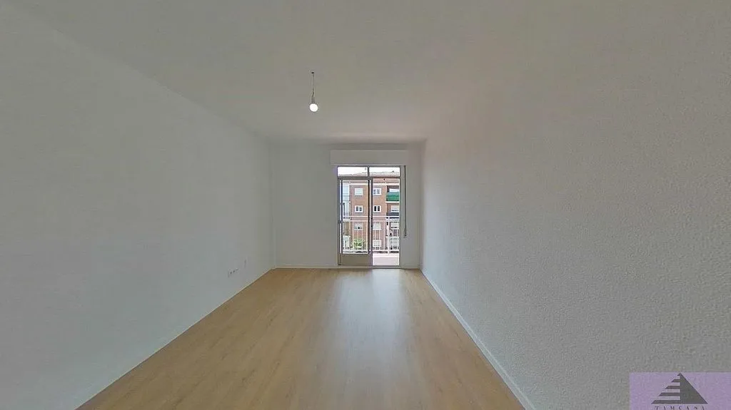 Pièces - Fully Renovated Flat with Metro Access in Fuenlabrada