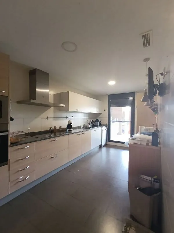 Cuisine - Terraced Semi-Detached House in Benaguasil