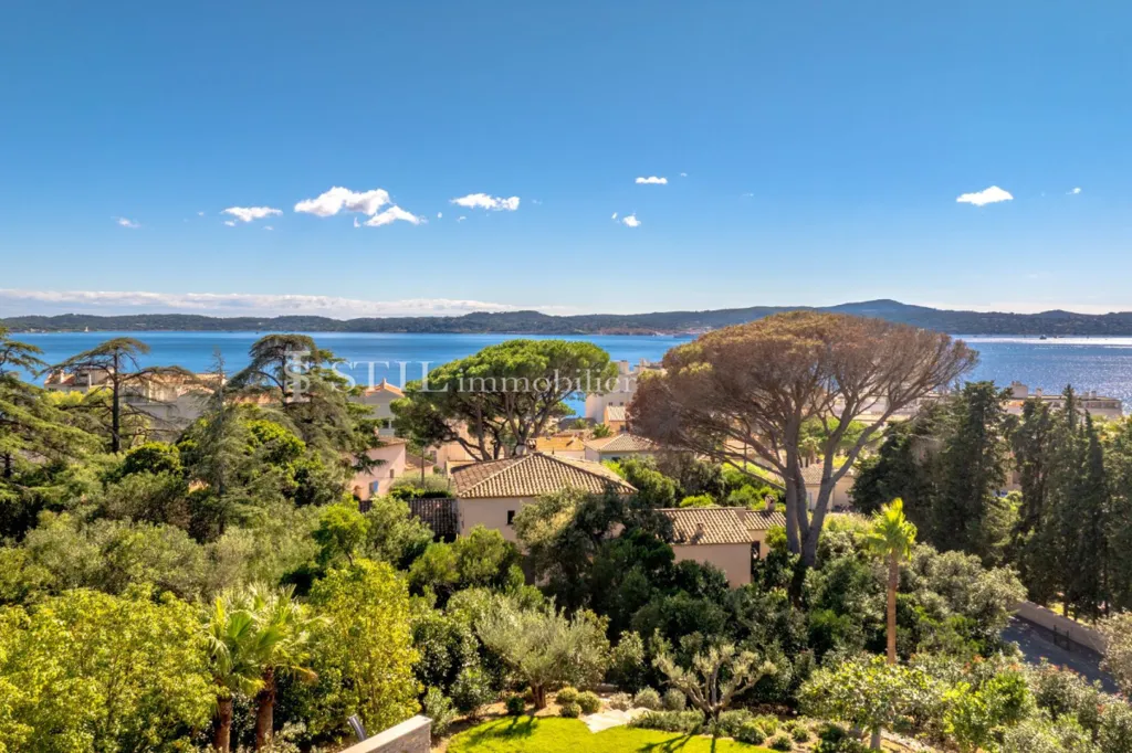 Jardin - Villa Neuve avec Vue Mer à Sainte-Maxime