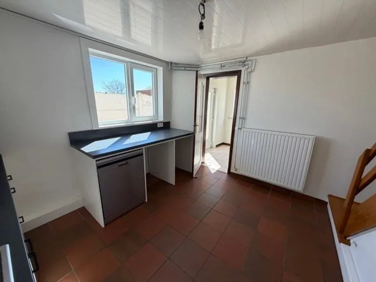 Köök - Detached House with Garden in Quiet Location