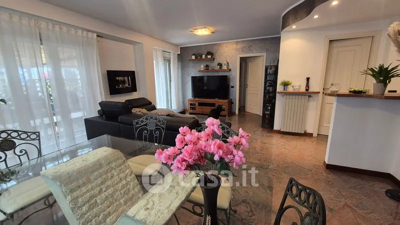 Söögituba - Apartment with Large Terrace in Sondrio