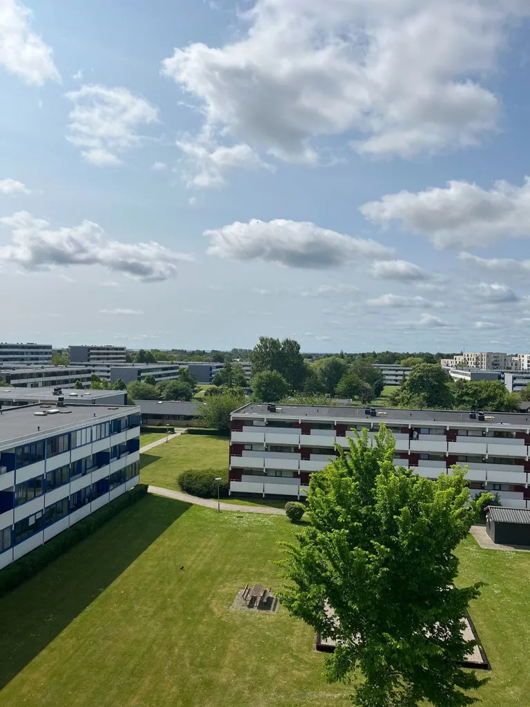 Õhuvaade - Central 2-Bed Flat with Enclosed Balcony