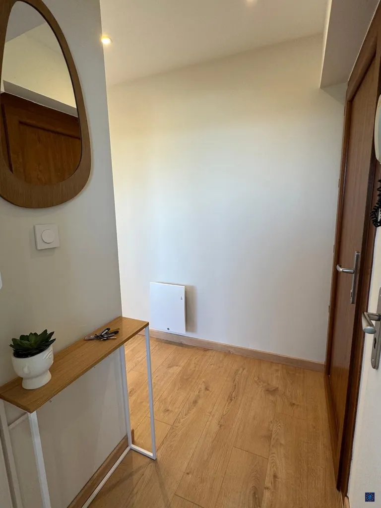 hallway_entrance