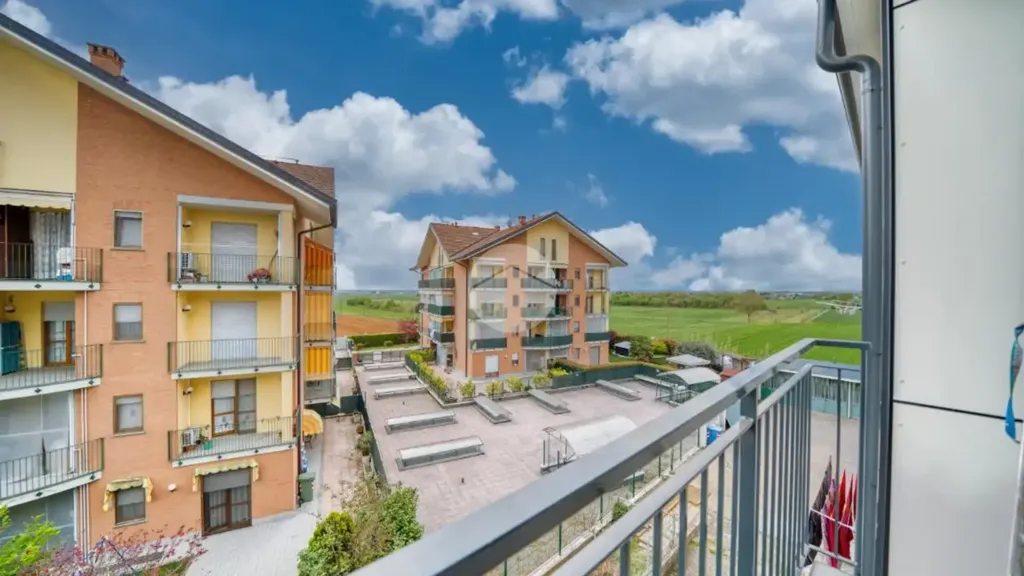 Balcon - Energy-Efficient Apartment with Balcony in Piossasco