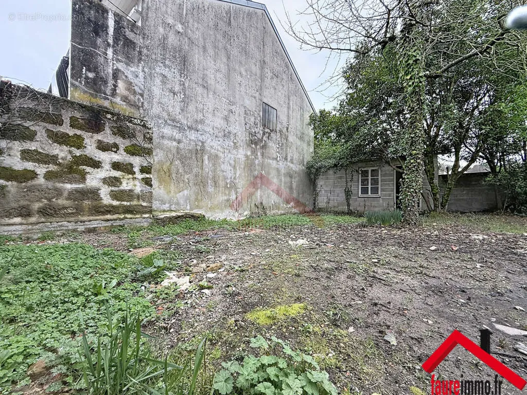 Jardin - Maison à Rénover avec Jardin à Brive-la-Gaillarde