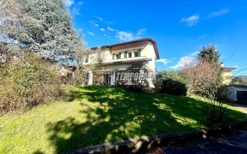 Extérieur - Luxury Villa with Private Garden in Mozzo