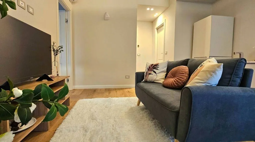 Elutuba - Luxury Flat with Balcony in Milan