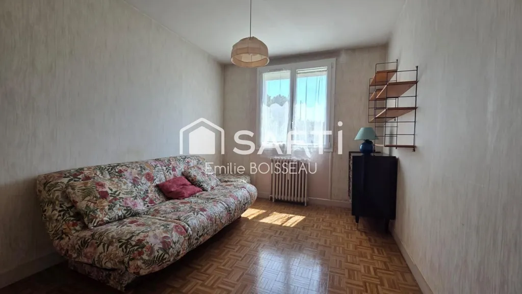Chambres - Maison de Plain-Pied avec Jardin à Tinqueux