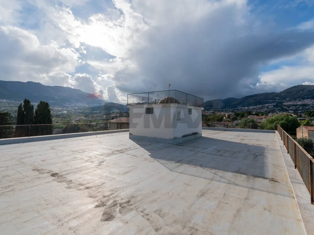 Terrasse - Villa Portion with 360° Views in Villagrazia