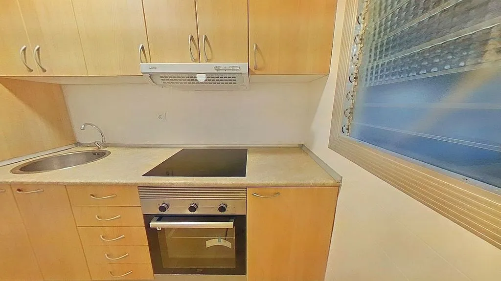 Köök - 2-Bedroom Apartment with Metro Access in La Florida