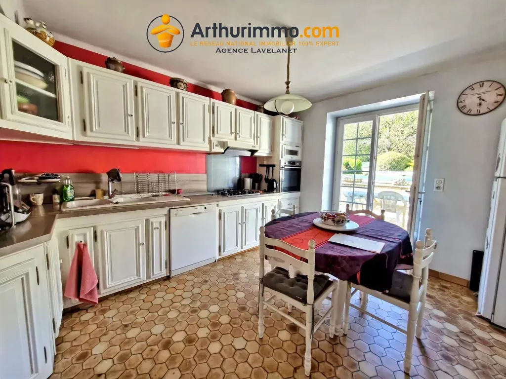 Cuisine - Maison de Caractère avec Piscine et Jardin à Lavelanet