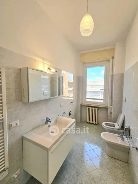 Bagni - Monolocale con balcone in zona semicentrale a Piacenza