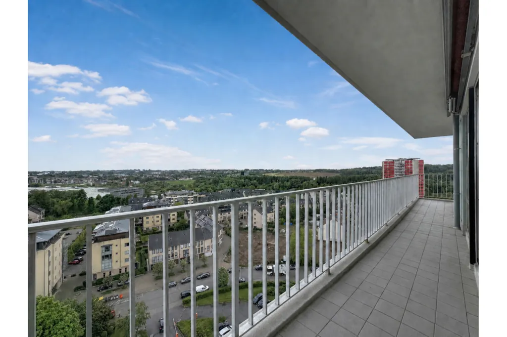 Balcon - Appartement de Deux Chambres avec Terrasse à Ganshoren