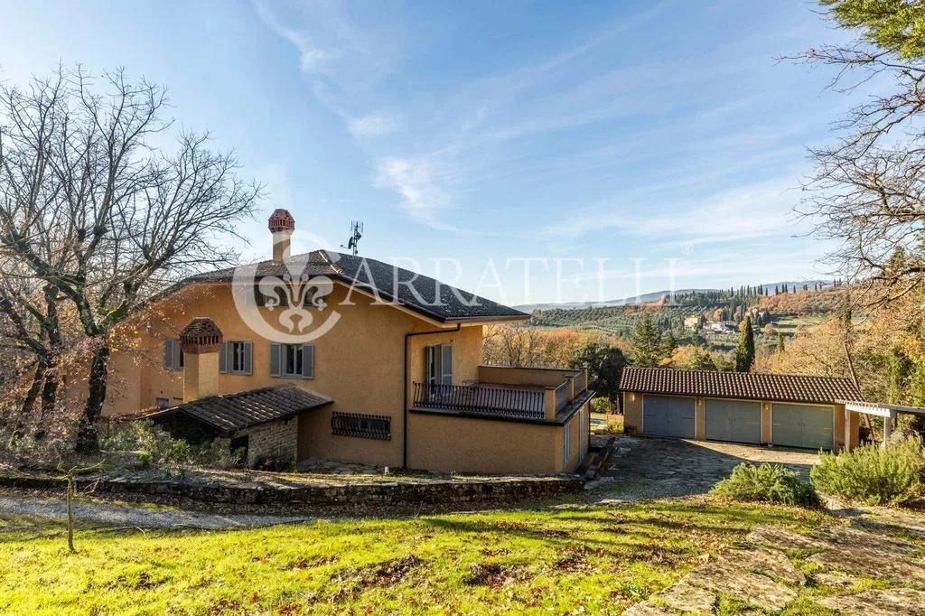 Välivaade - Rationalist Villa with Pool in Arezzo