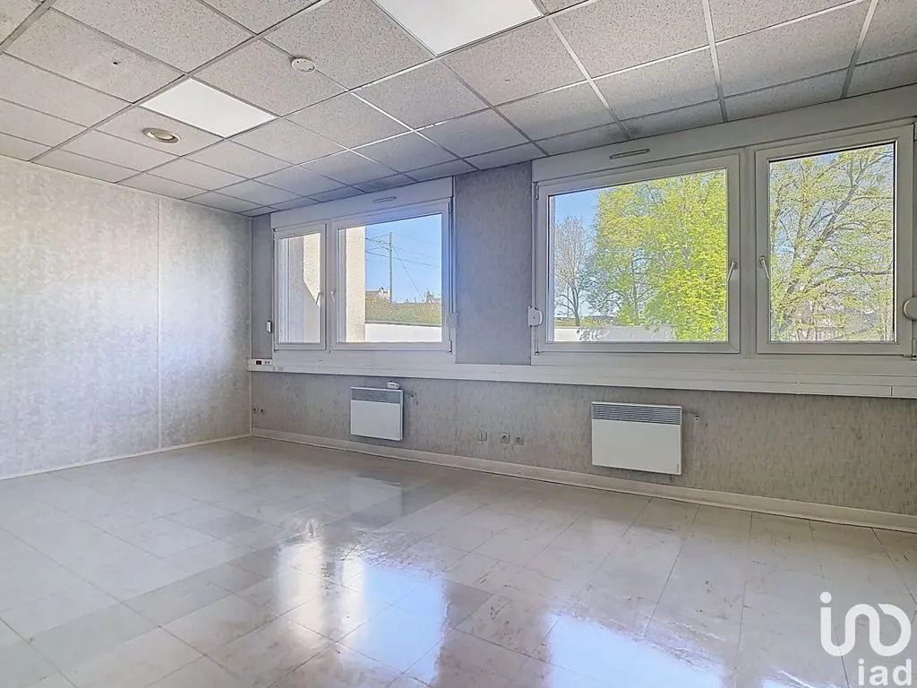Kabinet - Modular Office Space with Parking in Reims