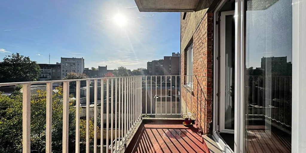 Rõdu - Renovated Apartment with Terrace near Citadelpark, Ghent