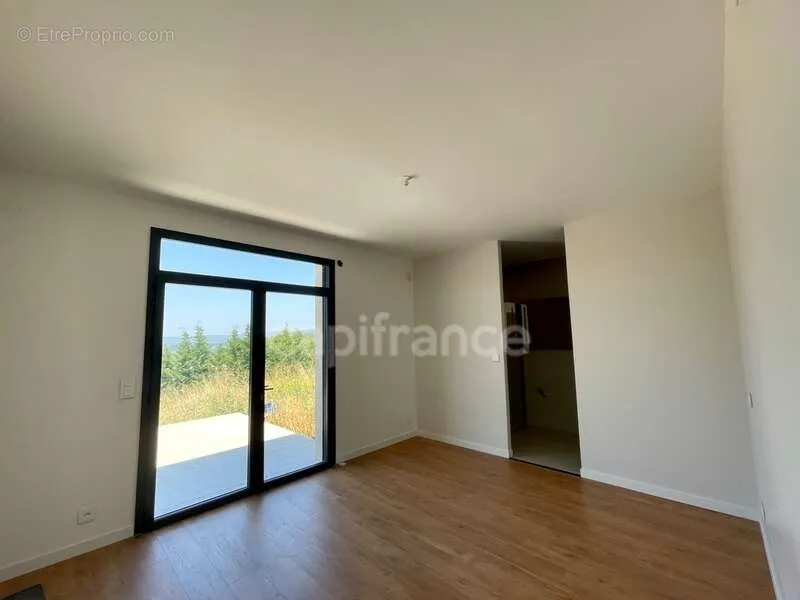 Pièces - Villa Moderne avec Vue sur le Luberon à Vaucluse