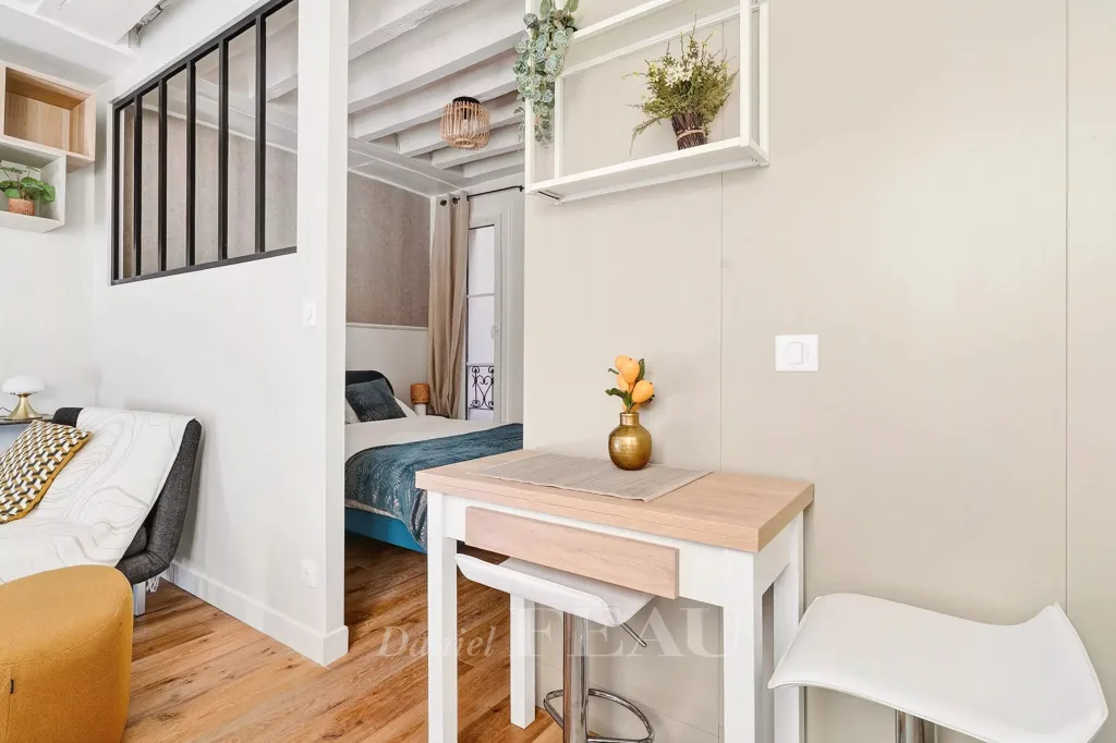 Chambres - Studio Rénové avec Fibre Optique au Marais
