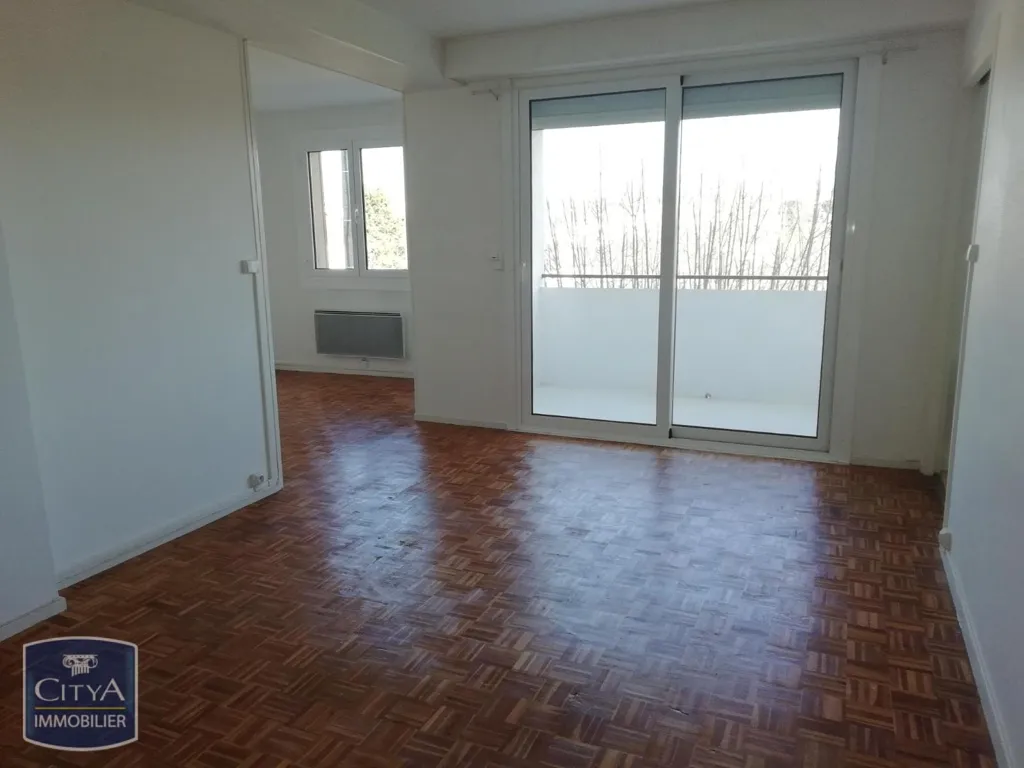 Stanze - 3-Piece Flat with Balcony in Trélissac