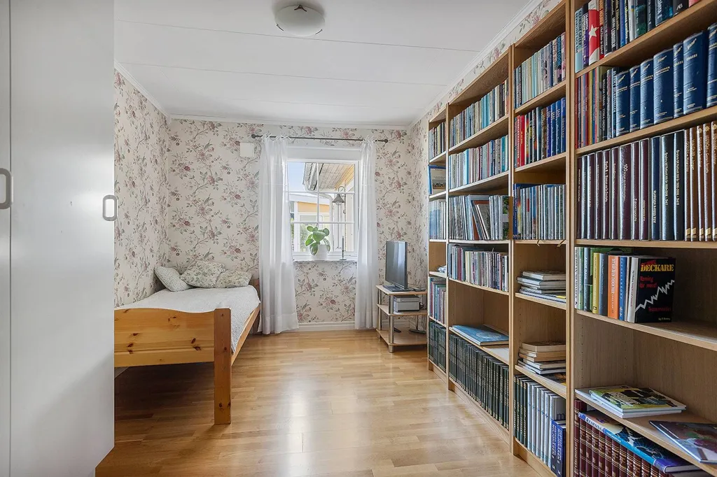 5-toaline maja asukohas Kumla kommun