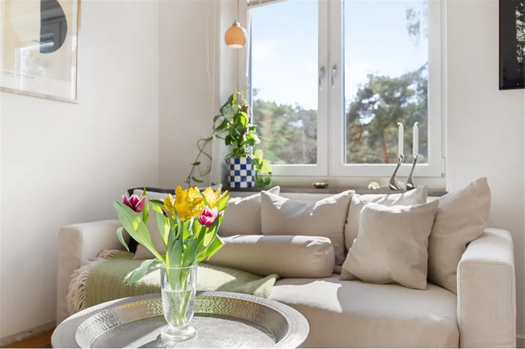 Soggiorno - Efficient Flat with Loft Potential in Blackeberg