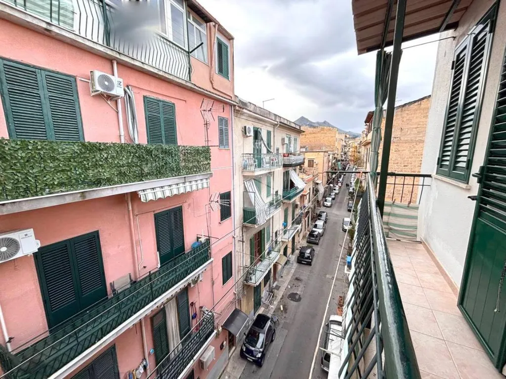 Rõdu - Twin-Storey Apartment with Balcony in Palermo