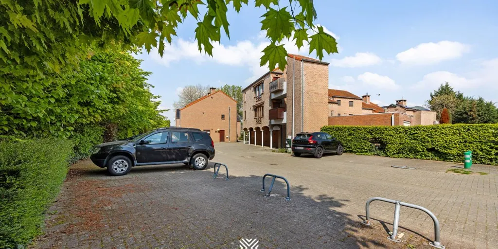 Välivaade - Renovable Plot with Garage in Runkst, Hasselt