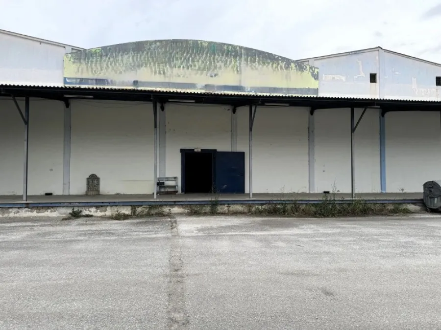 Garaaž - Industrial Space with Open View in Thessaloniki Centre