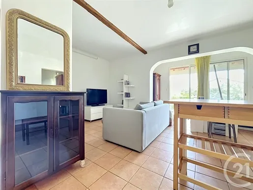 Séjour - Villa Rénovée avec Atelier à Bagnols-sur-Cèze